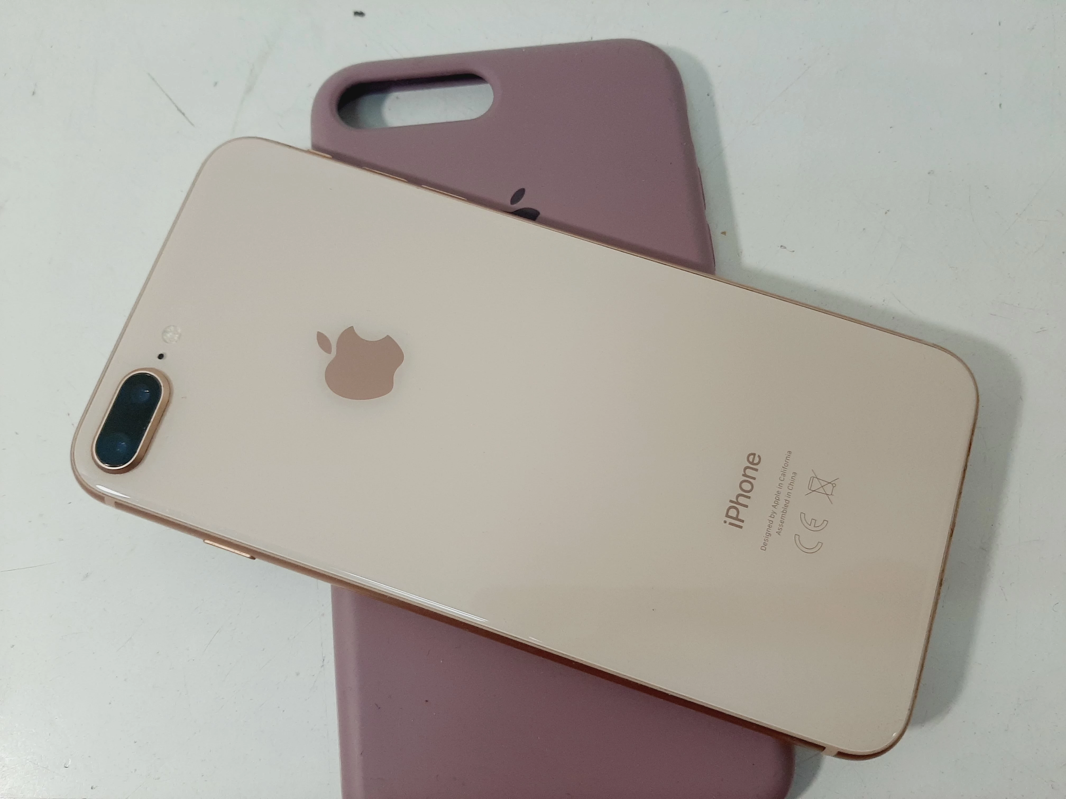 telefon-iphone-8-plus-64-gb-kondycja-80-typ-smartfon