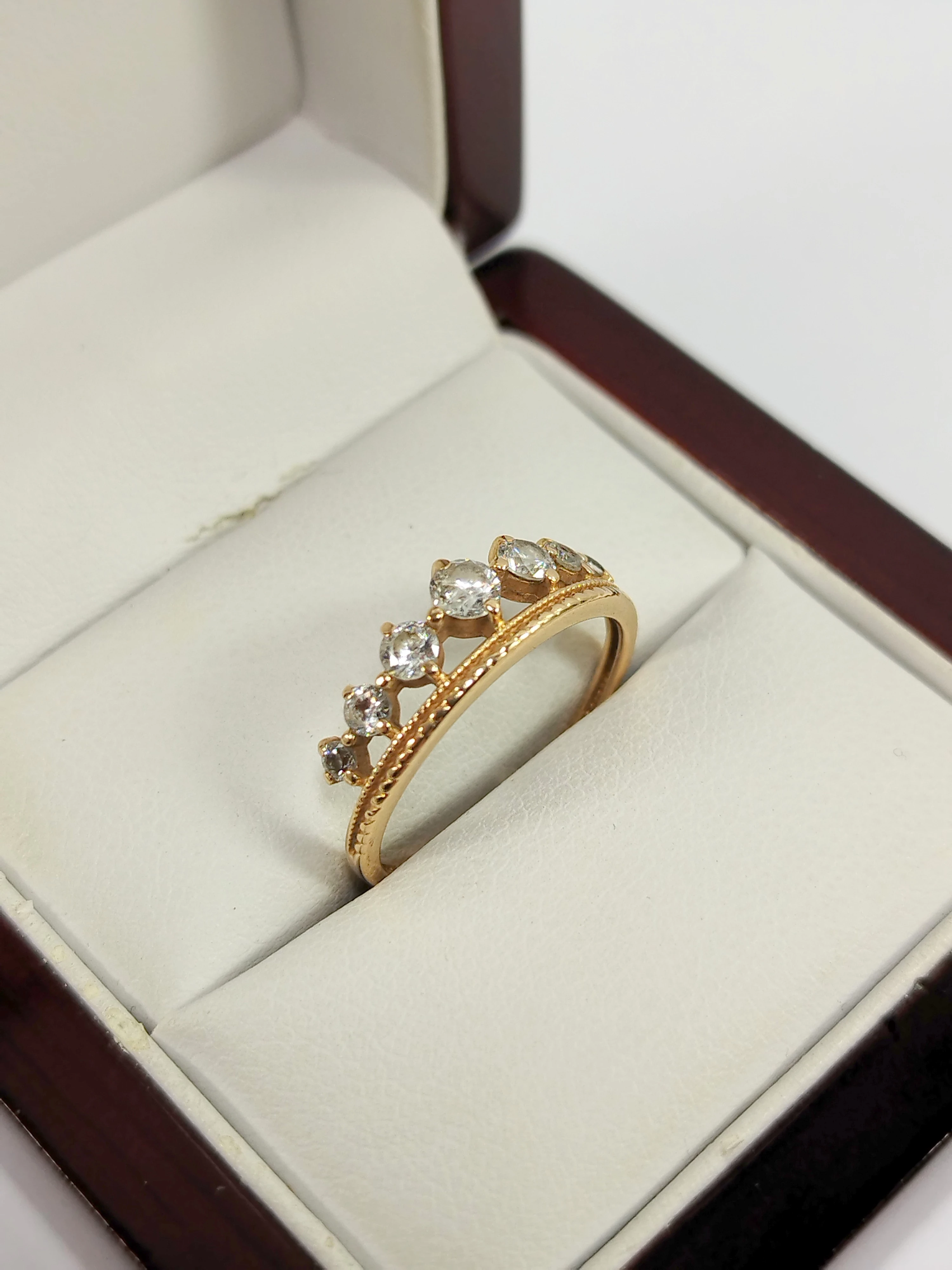 zloty-pierscionek-korona-cyrkonie-585-215g-r15-stan-11323-2