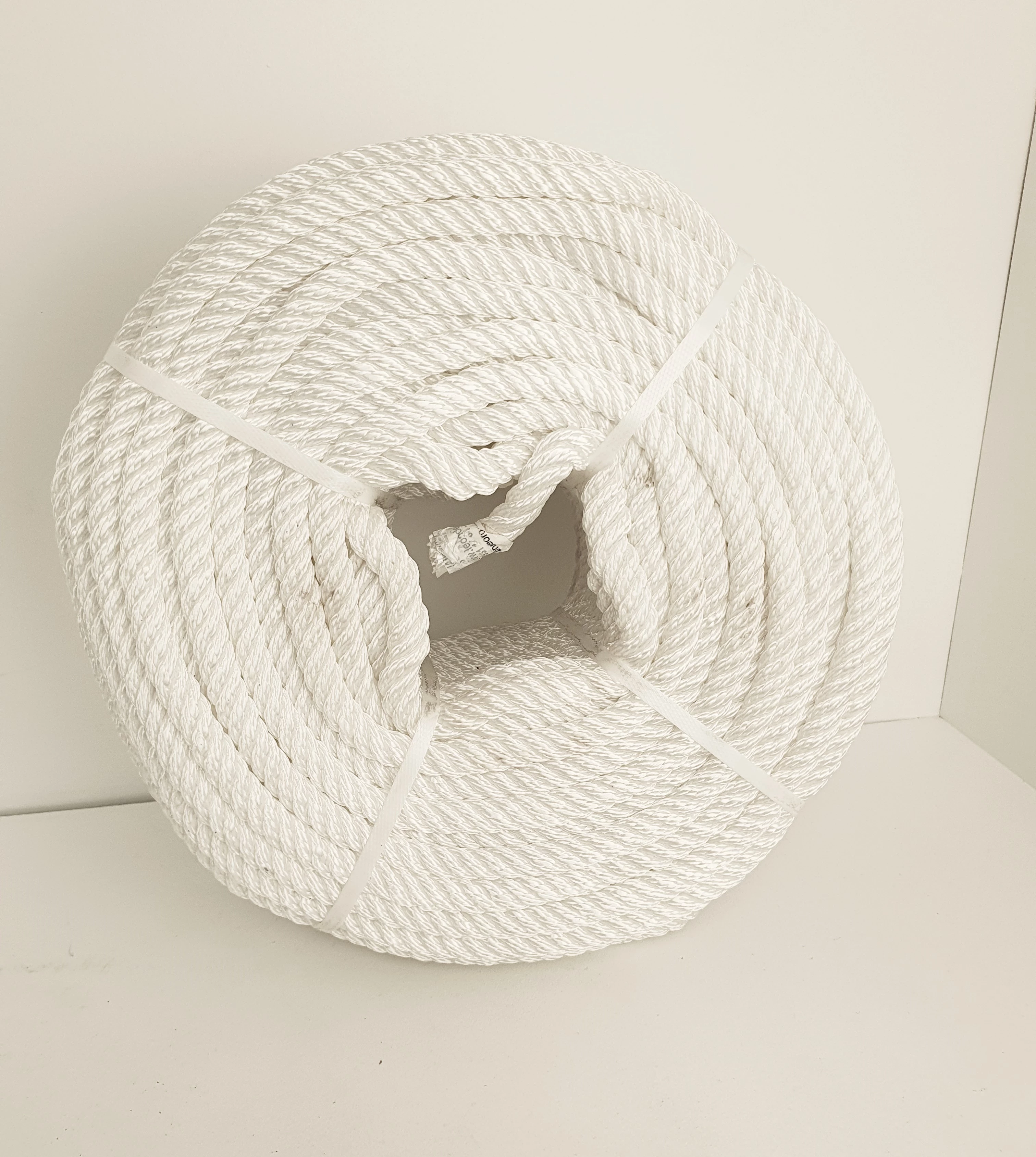 lina-do-mocowania-siatek-30-kn-100m-ean-gtin-4064755106307