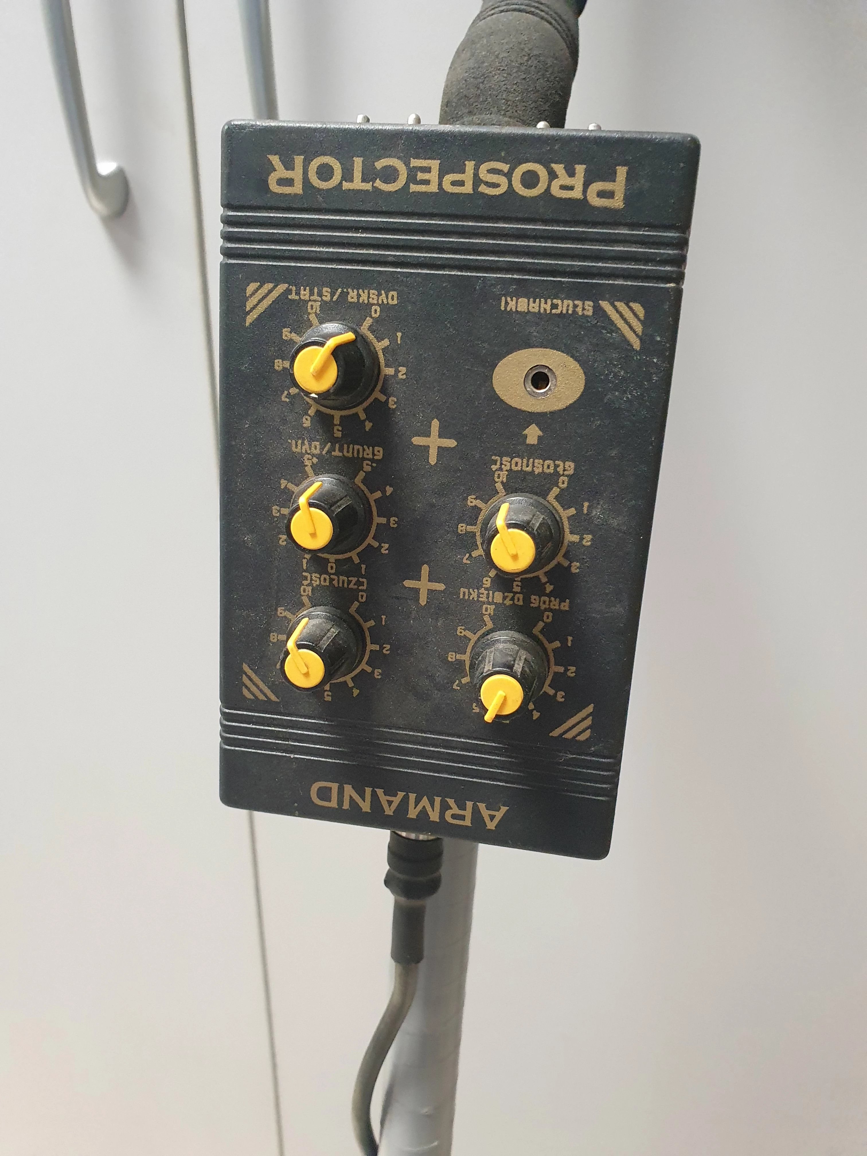 wykrywacz-metali-armand-prospector-brak-zasilacza-stan-uzywany