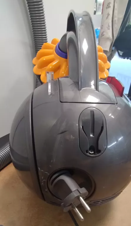 ODKURZACZ BEZWORKOWY DYSON BALL DC33C PLUS/OPIS