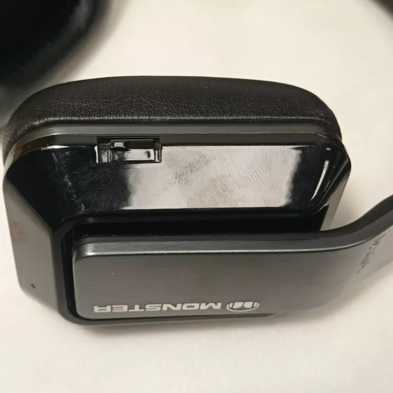 sluchawki-monster-inspiration-transmisja-sygnalu-bluetooth