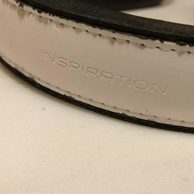 sluchawki-monster-inspiration-kolor-dominujacy-bialy