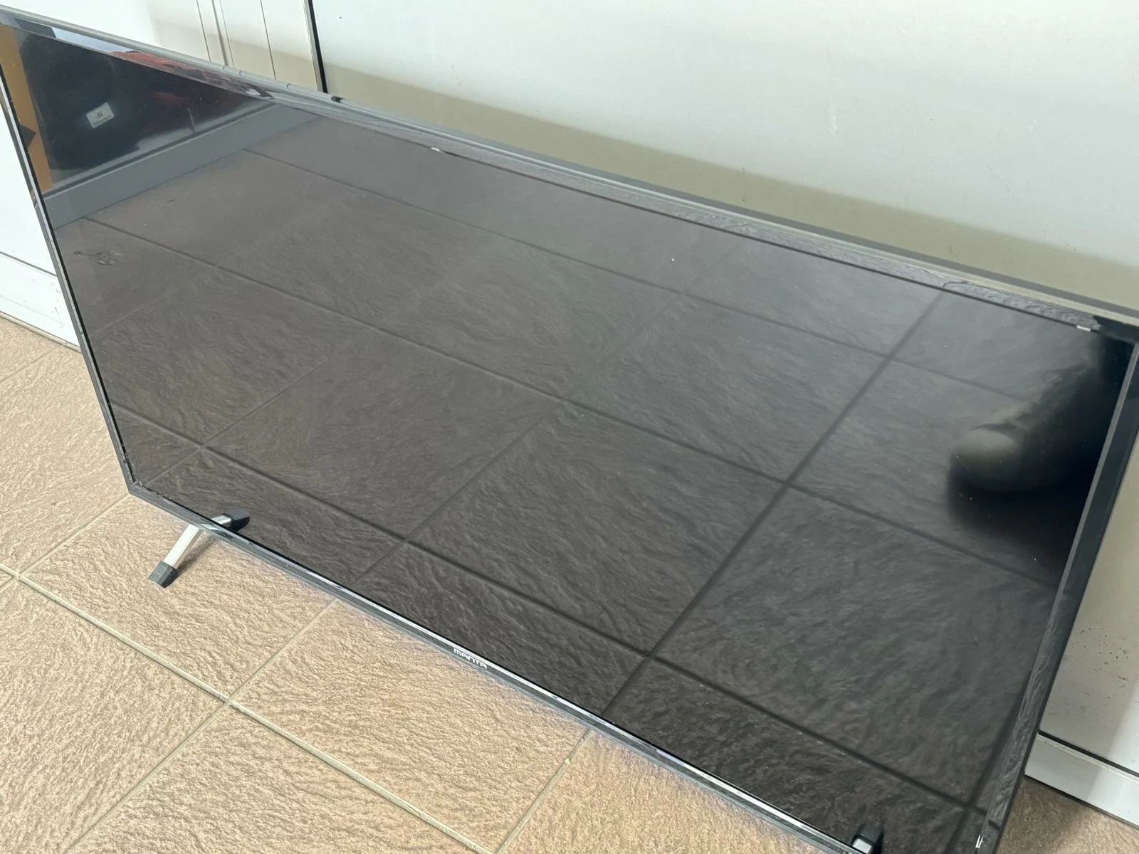 telewizor-led-manta-led94005-40-full-hd-dvb-t2-typ-telewizora-led