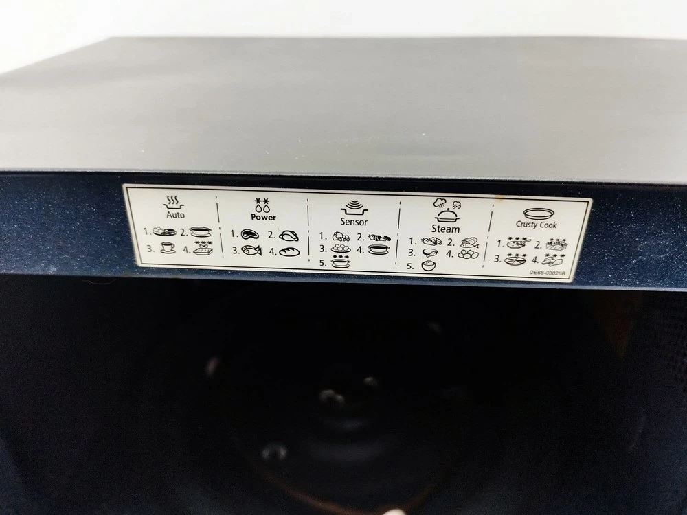 kuchenka-mikrofalowa-samsung-gs89f-s-uszkodzona-kod-producenta-gs89f1s