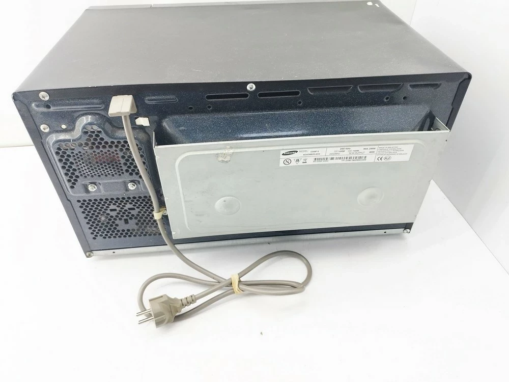 kuchenka-mikrofalowa-samsung-gs89f-s-uszkodzona-model-gs89f1s