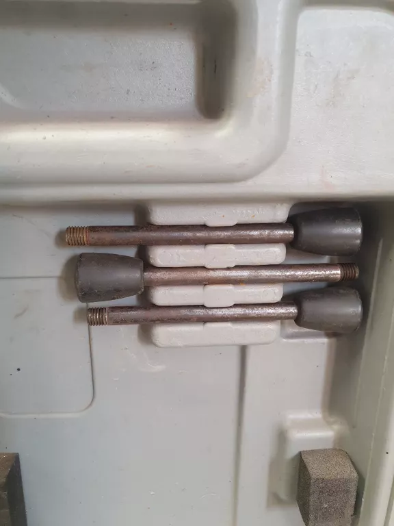 WIERTARKA MAGNETYCZNA MAKITA HB500 Z WALIZKĄ