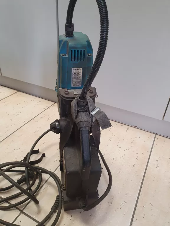 WIERTARKA MAGNETYCZNA MAKITA HB500 Z WALIZKĄ