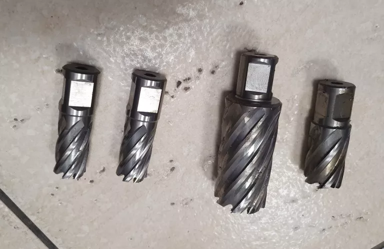 WIERTARKA MAGNETYCZNA MAKITA HB500 Z WALIZKĄ