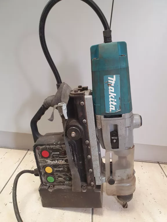 WIERTARKA MAGNETYCZNA MAKITA HB500 Z WALIZKĄ