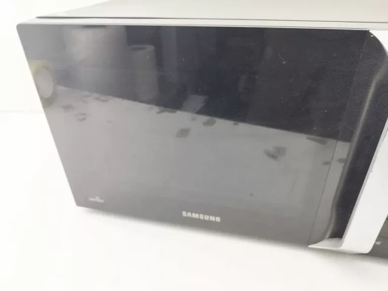 KUCHENKA MIKROFALOWA SAMSUNG GS89F-S USZKODZONA