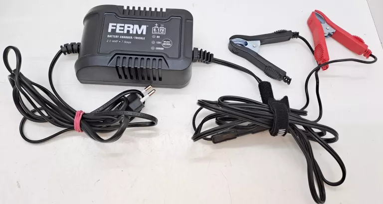 PROSTOWNIK FERM 6V/12V KOMPLET JAK NOWY OPIS