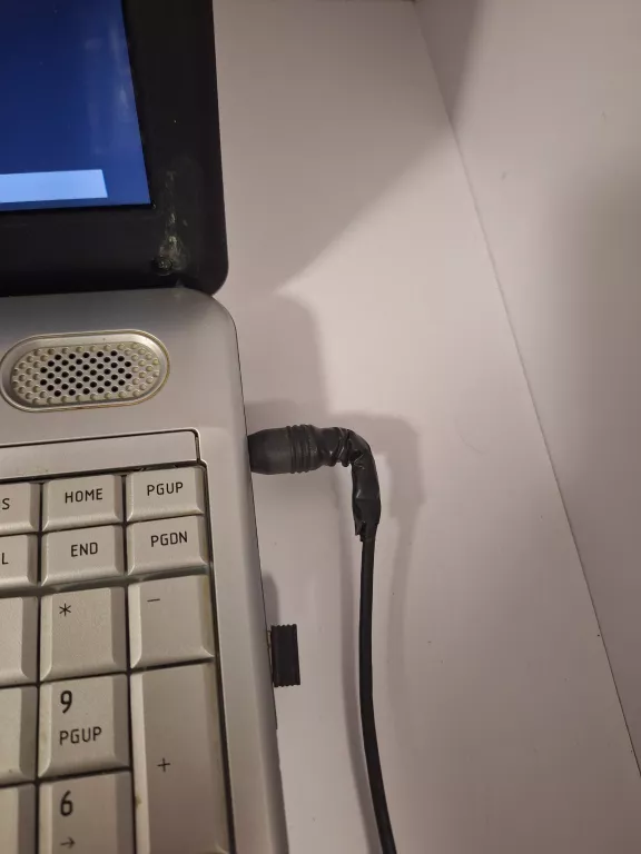 LAPTOP TOSHIBA SATELLITE L500 - 1EF