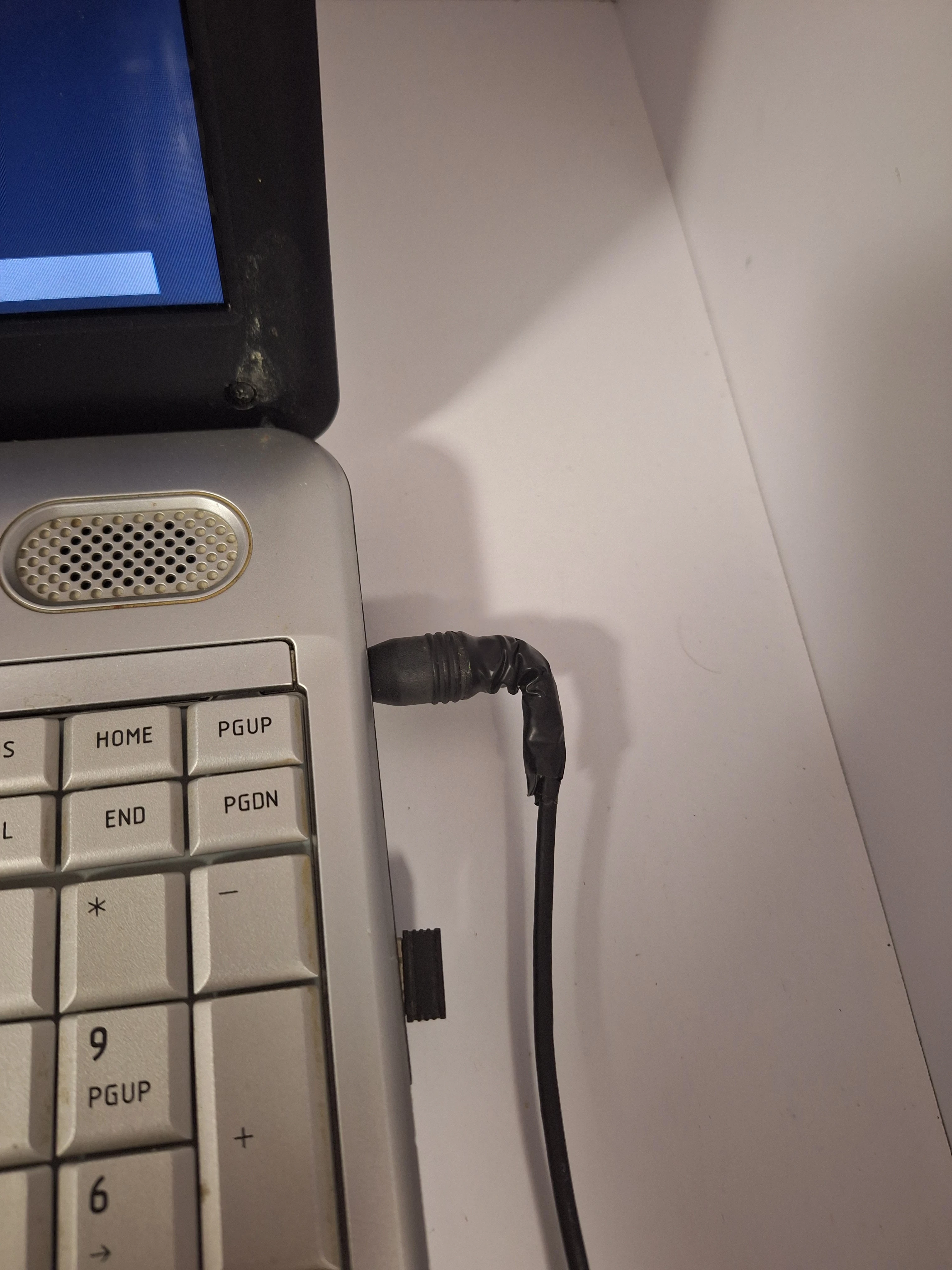 laptop-toshiba-satellite-l500-1ef-pojemnosc-dysku-320