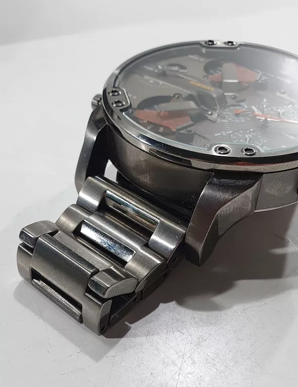 diesel-zegarek-meski-dz7315-baterie-mechanizm-kwarcowy