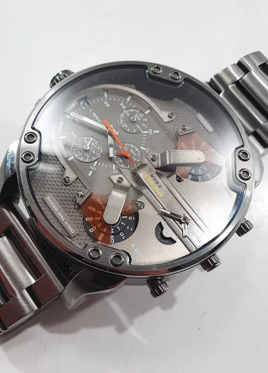 diesel-zegarek-meski-dz7315-baterie-szkielko-mineralne