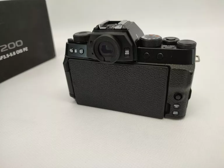 APARAT FUJIFILM X-T200 OBIEKTYW