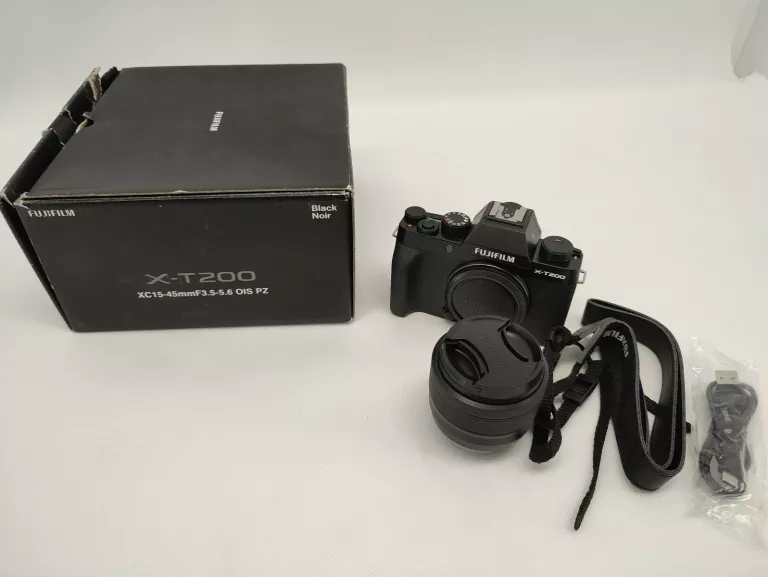 APARAT FUJIFILM X-T200 OBIEKTYW
