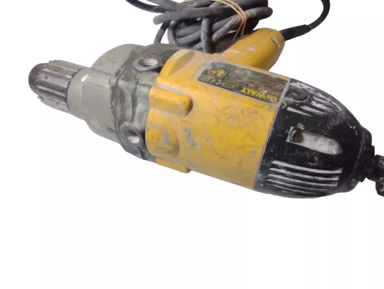 MIESZARKA DEWALT 710 W 160 MM D21520