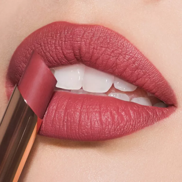 CHARLOTTE TILBURY LIMITLESS LUCKY LIPS - EVERLYLASTING BLOSSOM POMADKA