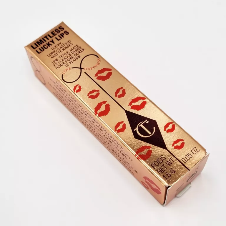 CHARLOTTE TILBURY LIMITLESS LUCKY LIPS - BERRY LUCK POMADKA 1,5 G