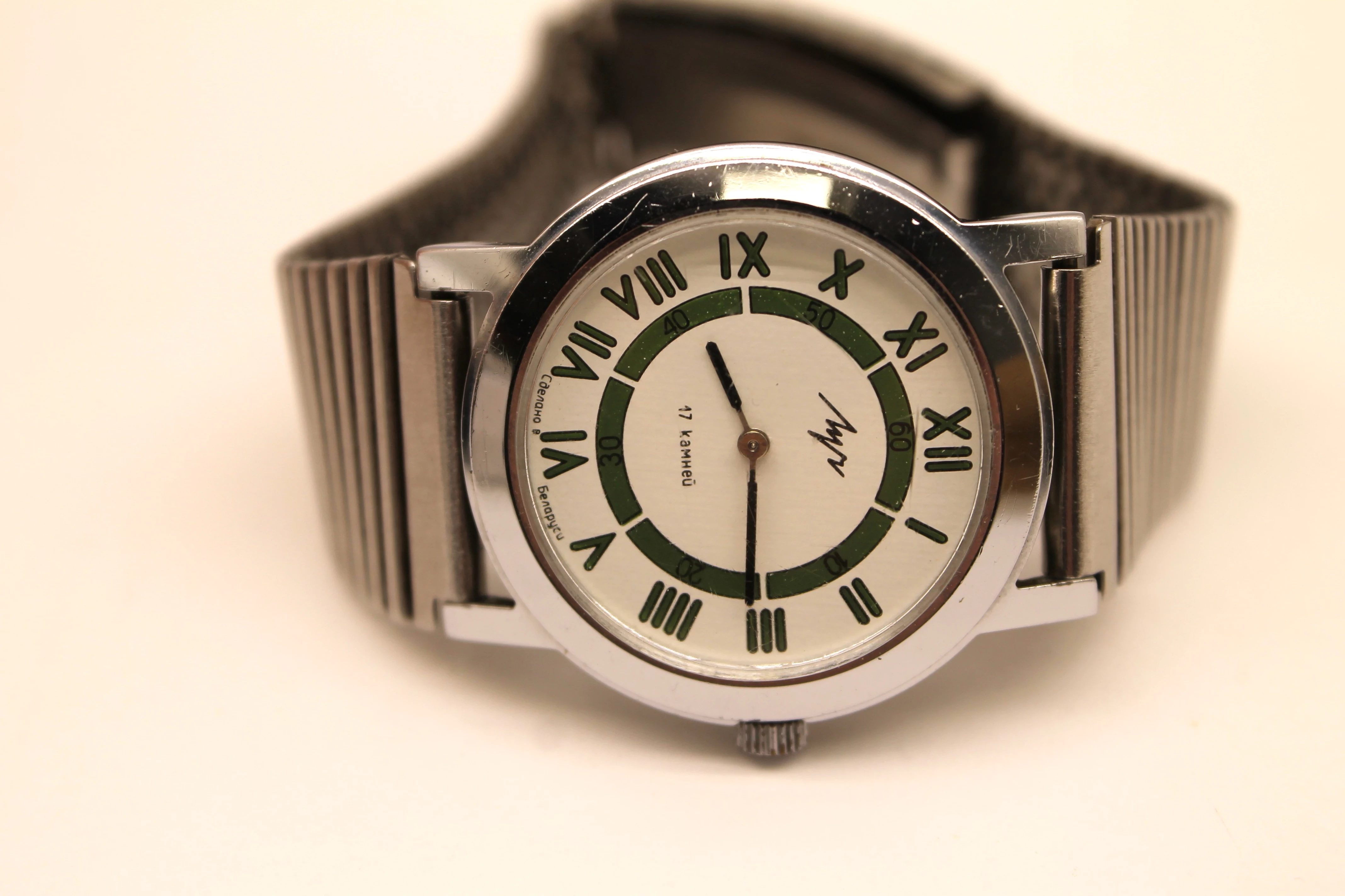 zegarek-mechaniczny-lucz-made-in-bialorus-gajowicka-96-wroclaw