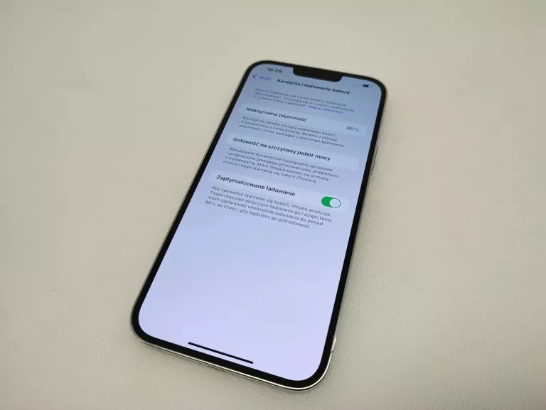 apple-iphone-13-pro-max-1tb-96-przekatna-ekranu-670