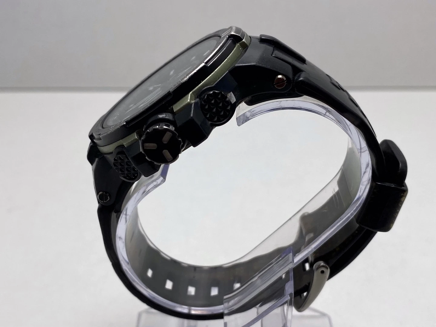 zegarek-casio-protrek-prw-6000y-tough-solar-ksztalt-koperty-okragla