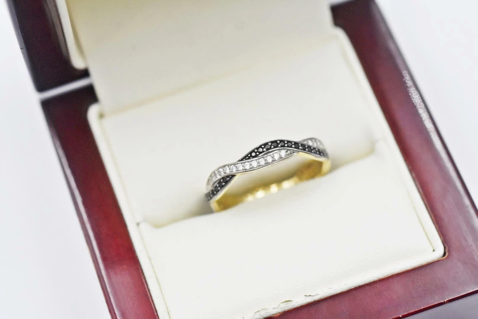 wyjatkowy-zloty-pierscionek-z-cyrkoniami-p333-8k-204g-r16-bukowska-118-poznan