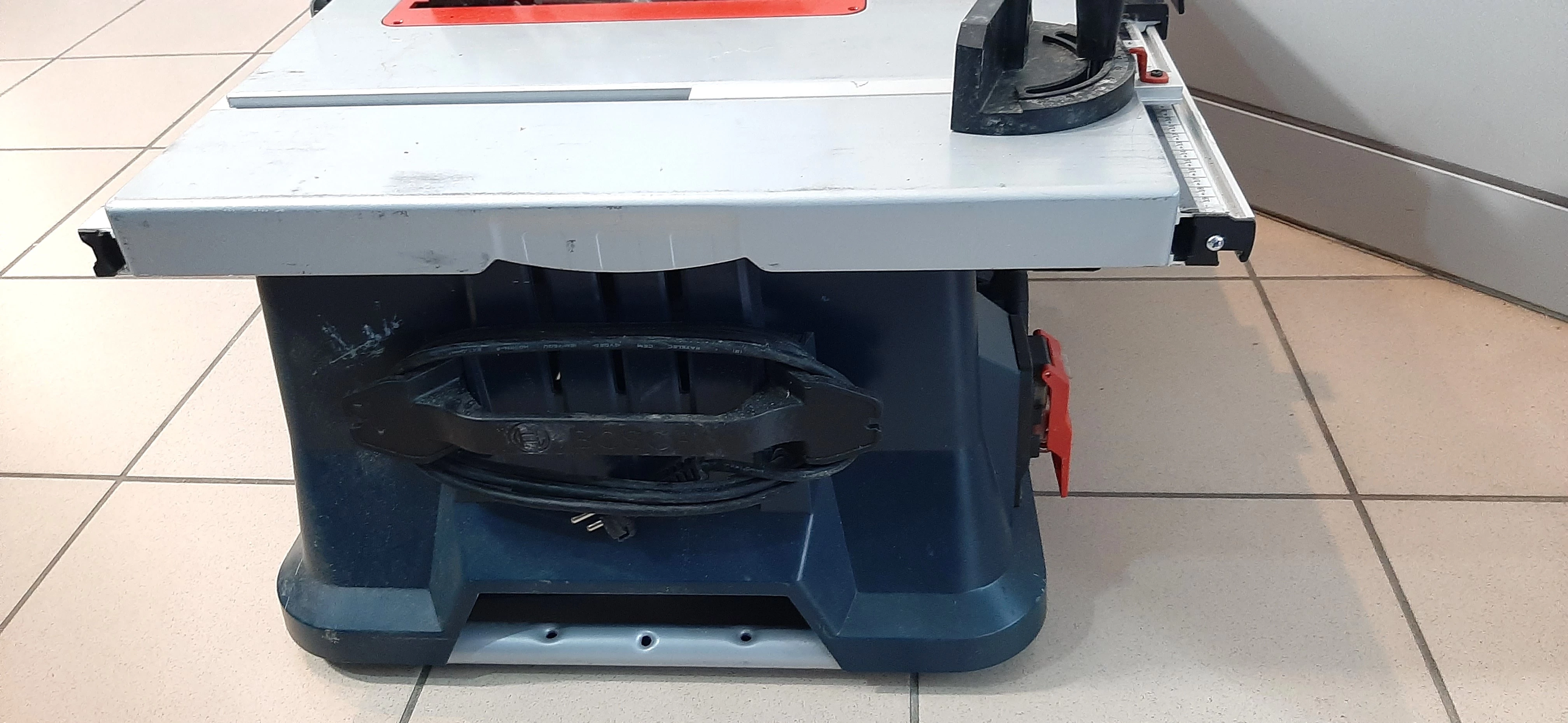 pilarka-stolowa-bosch-gts-635-216-ladny-stan-napiecie-zasilania-230