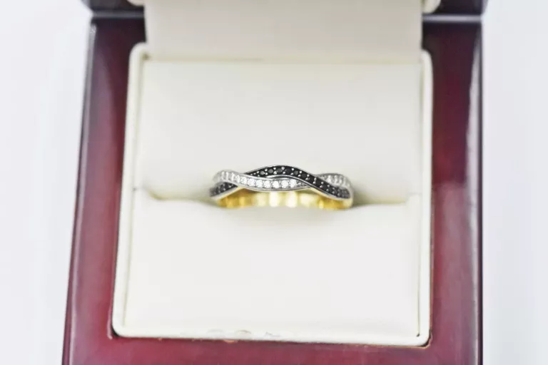 wyjatkowy-zloty-pierscionek-z-cyrkoniami-p333-8k-204g-r16-material-15835-2