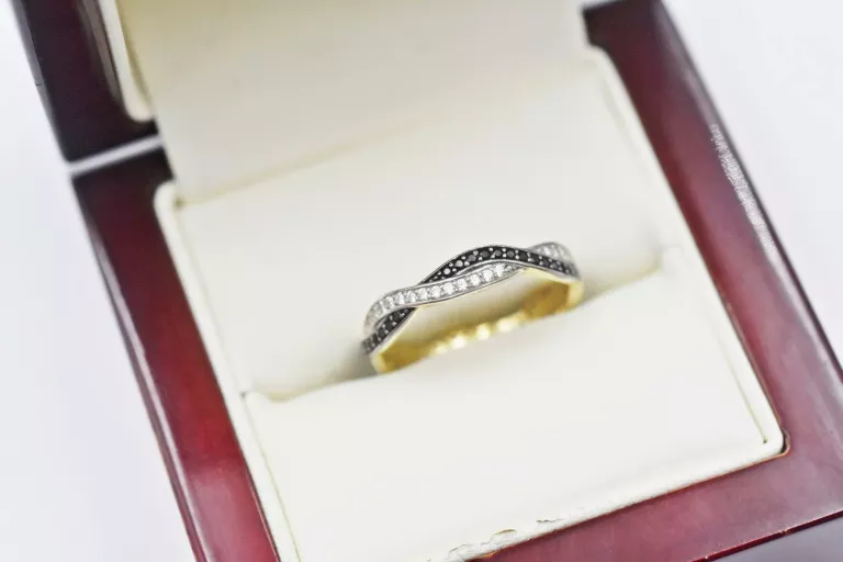 wyjatkowy-zloty-pierscionek-z-cyrkoniami-p333-8k-204g-r16-bukowska-118-poznan