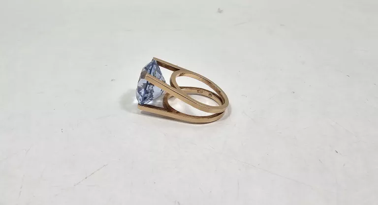 piekny-zloty-pierscionek-z-topazem585925g15r-waga-159