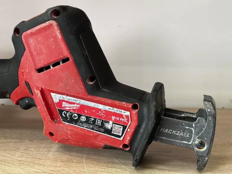 PIŁA SZABLASTA MILWAUKEE M18 FHZ Z BATERIĄ 5AH