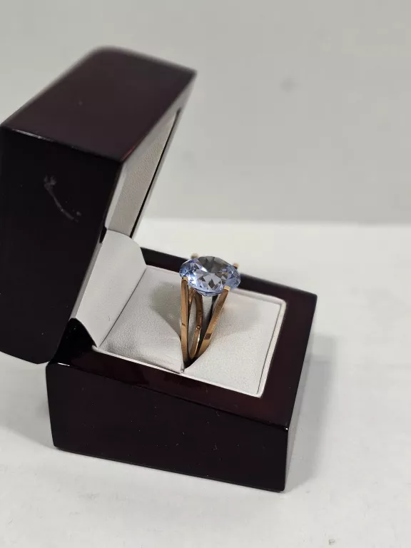 PIĘKNY ZŁOTY  PIERSCIONEK Z TOPAZEM(585,9,25G,15R)