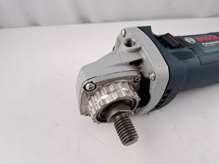 SZLIFIERKA KĄTOWA BOSCH 900 W 230 V TARCZA 125 MM GWS 9