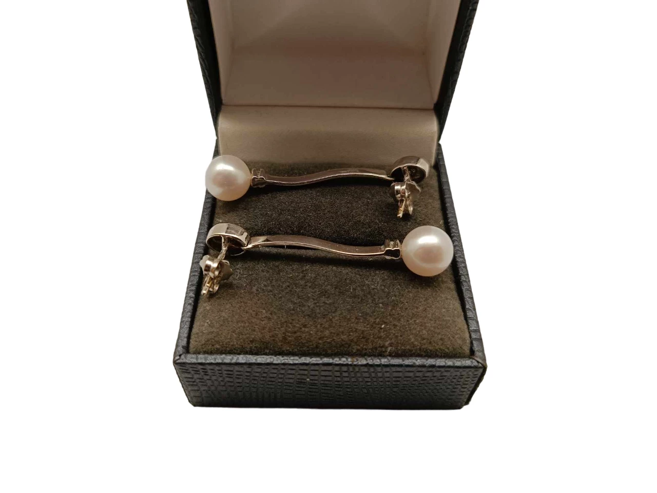 wiszace-kolczyki-biale-zloto-brylanty-i-perla-pr750-certyfikat-rodzaj-zapiecia-2207-1