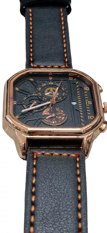 zegarek-meski-kwadratowy-rodzaj-cyfrowe