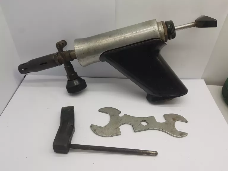 bat-100-1-palnik-lutownica-benzynowa-lutlampa-moc-1900