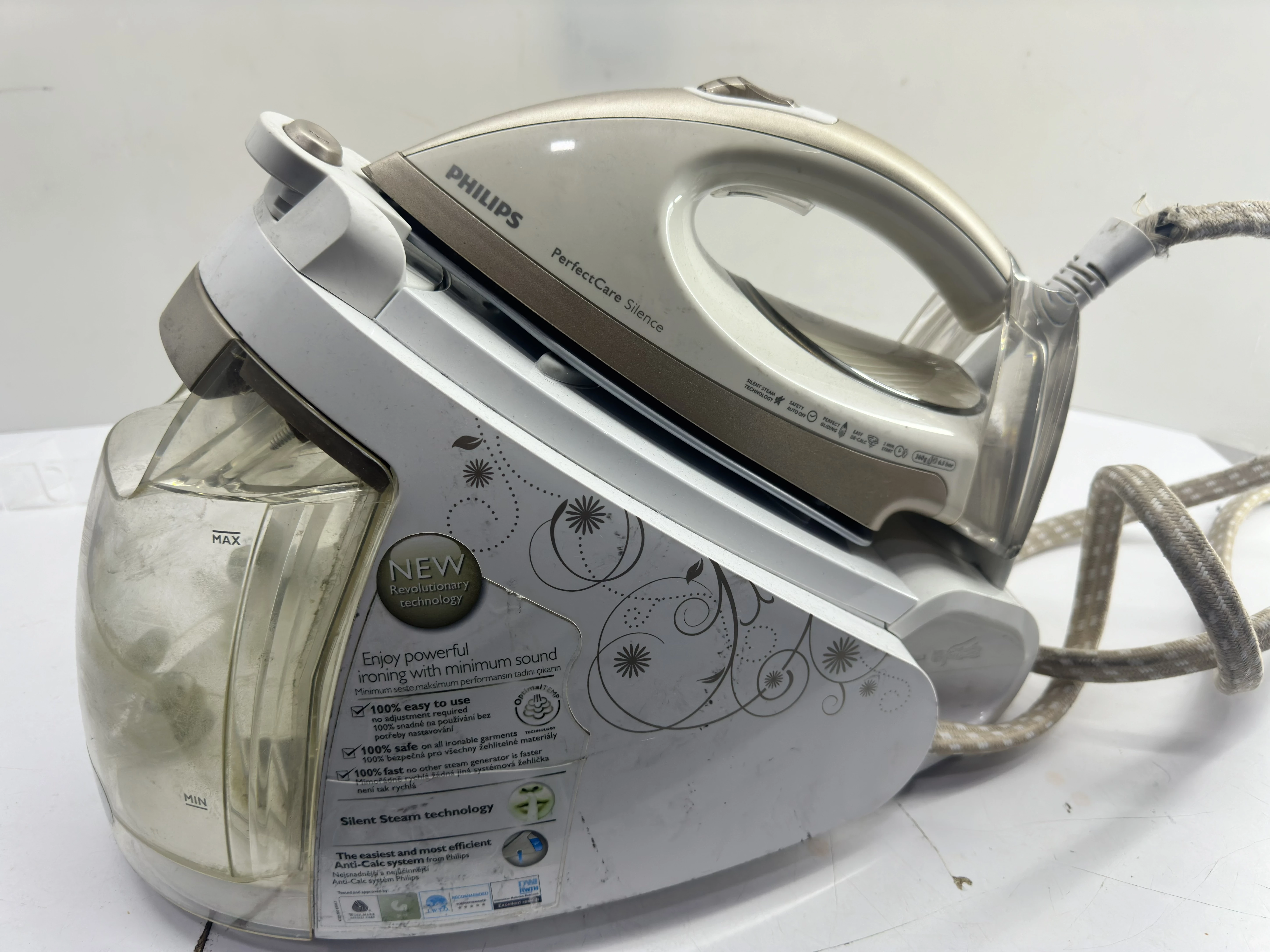 zelazko-philips-gc-955002-kolor-dominujacy-bialy