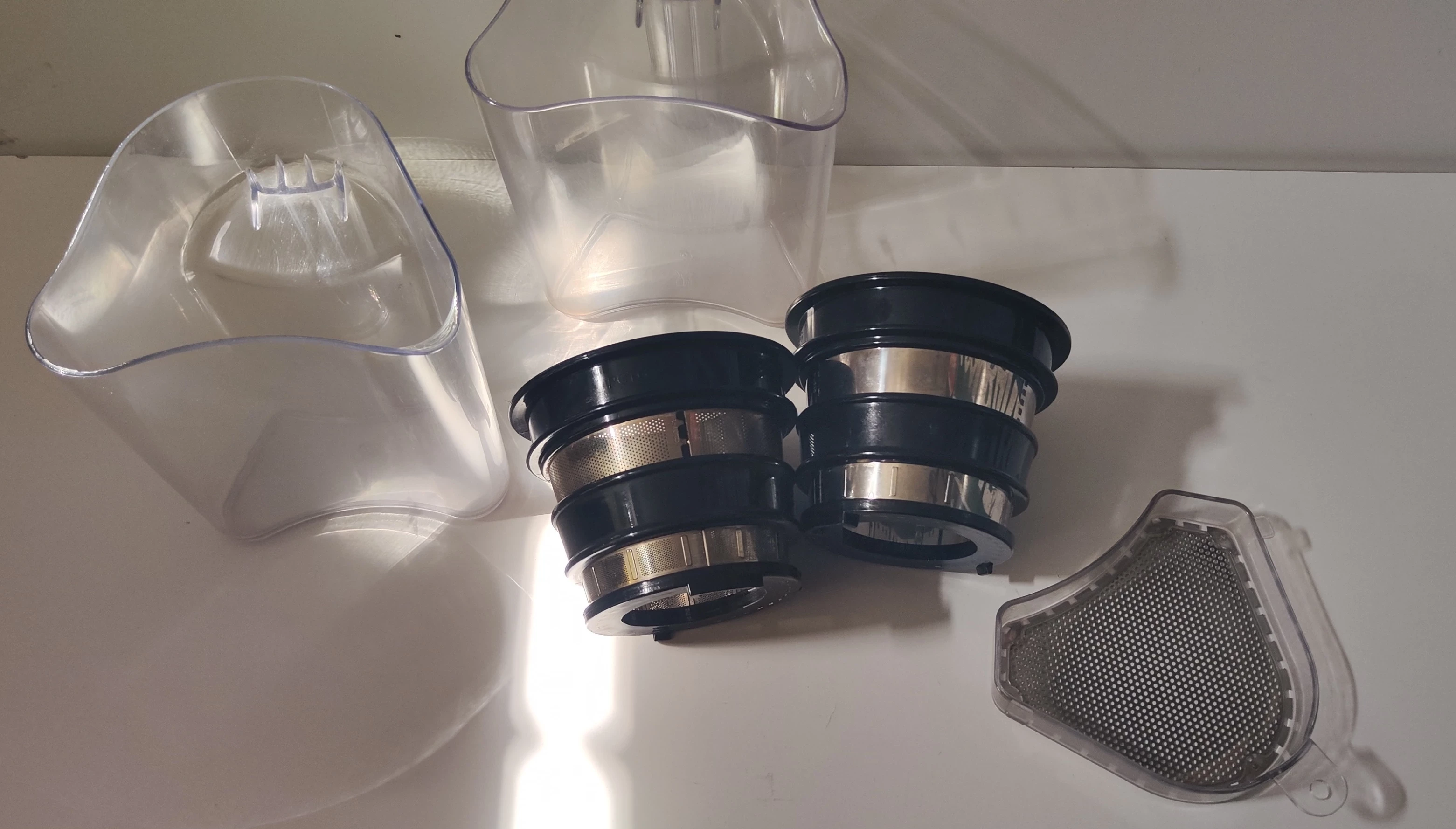 sokowirowka-essence-hkwyc150wakc00-kolor-dominujacy-czarny