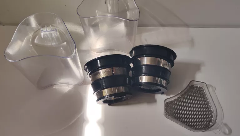 sokowirowka-essence-hkwyc150wakc00-kolor-dominujacy-czarny