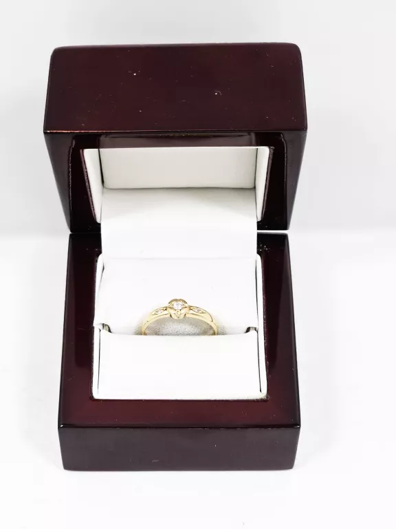 WYRÓB JUBILERSKI UŻYWANY PIERSCIONEK(585,1,94G,16R)