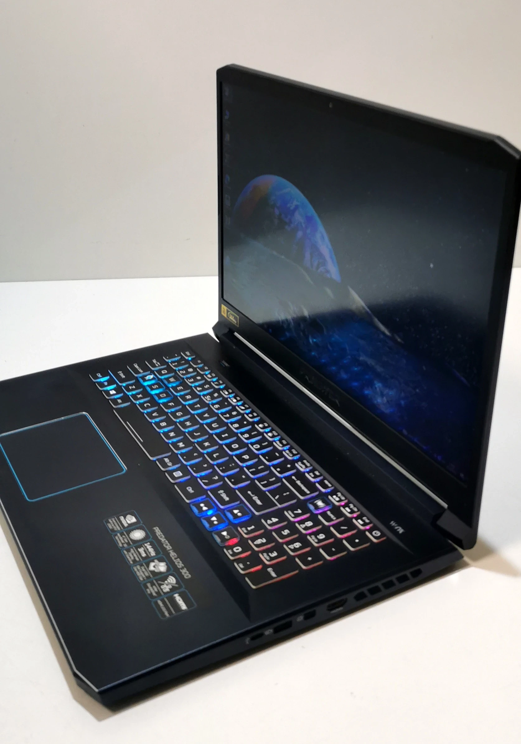 laptop-acer-predator-helios-300-intel-core-i732gb1tb-ssd-przekatna-ekranu-1730
