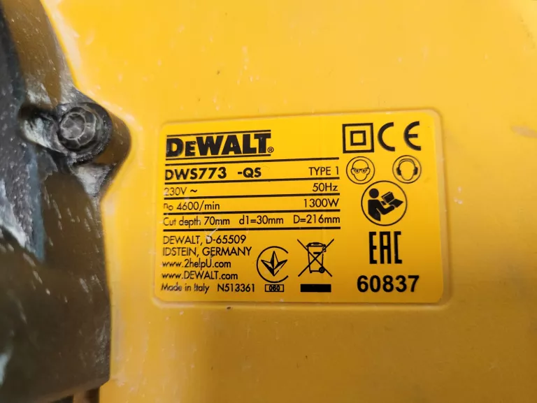 PIŁA UKOŚNICA DEWALT DWS773