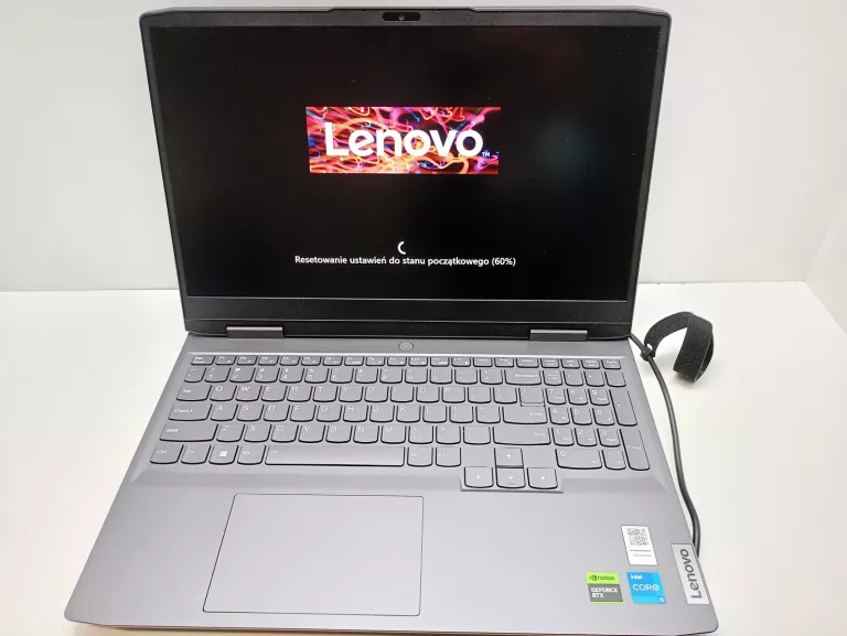 LAPTOP LENOVO LOQ 15IRH8 I5-13 GEN RTX 3050 6GB 144HZ