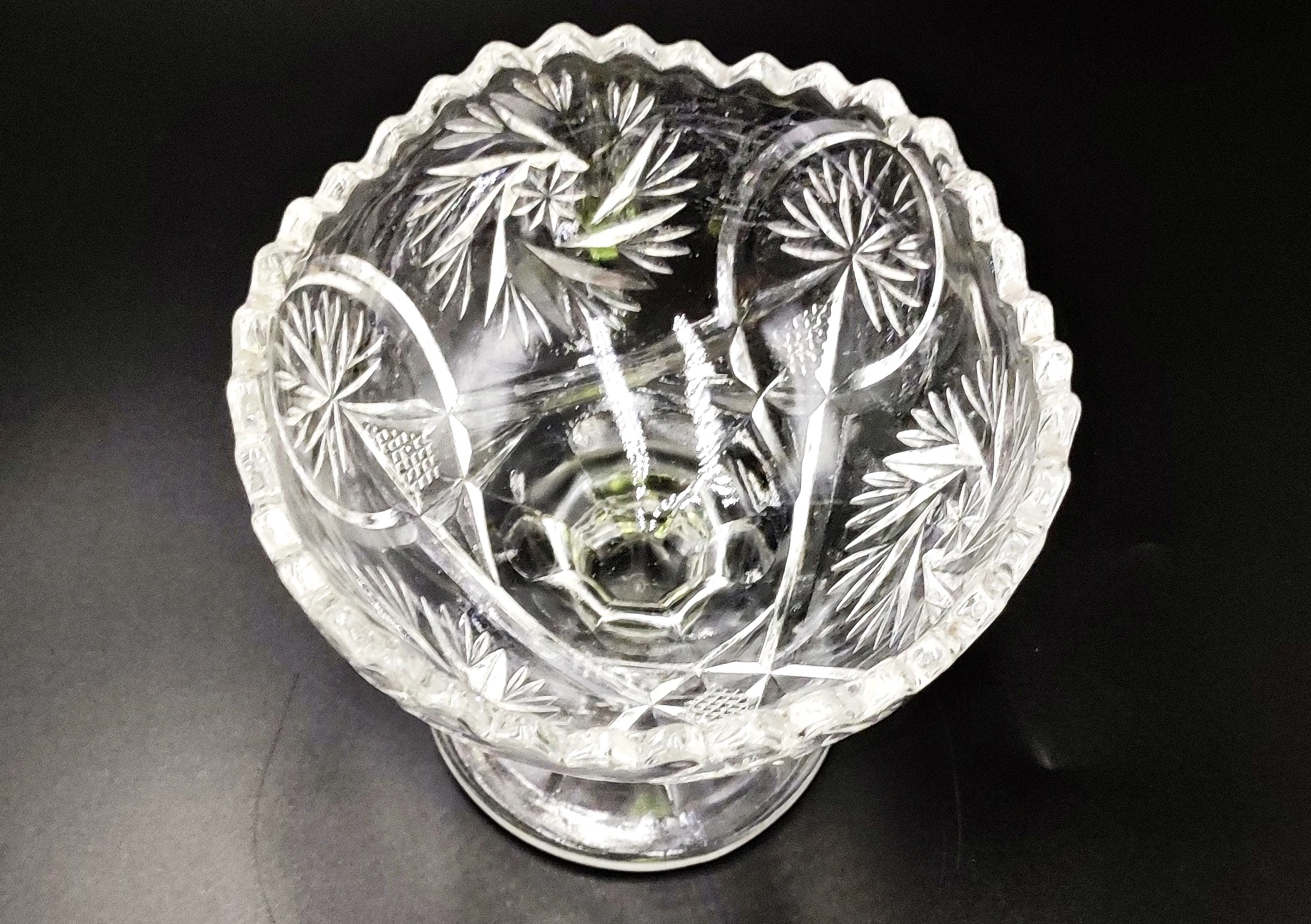 krysztalowa-cukiernica-z-czasow-prl-u-powstancow-slaskich-122-wroclaw