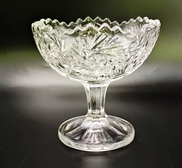 krysztalowa-cukiernica-z-czasow-prl-u-stan-nie-wymaga-renowacji