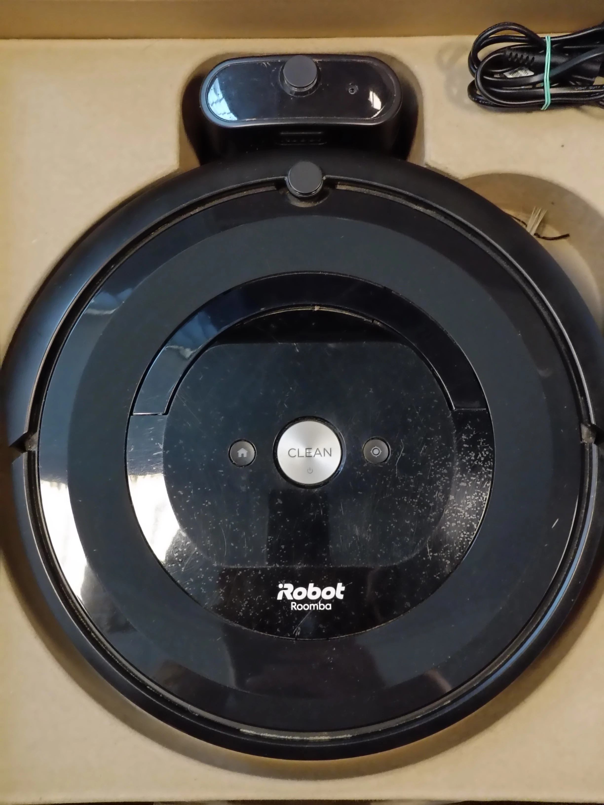 robot-sprzatajacy-irobot-roomba-e5-e5158-stan-uzywany