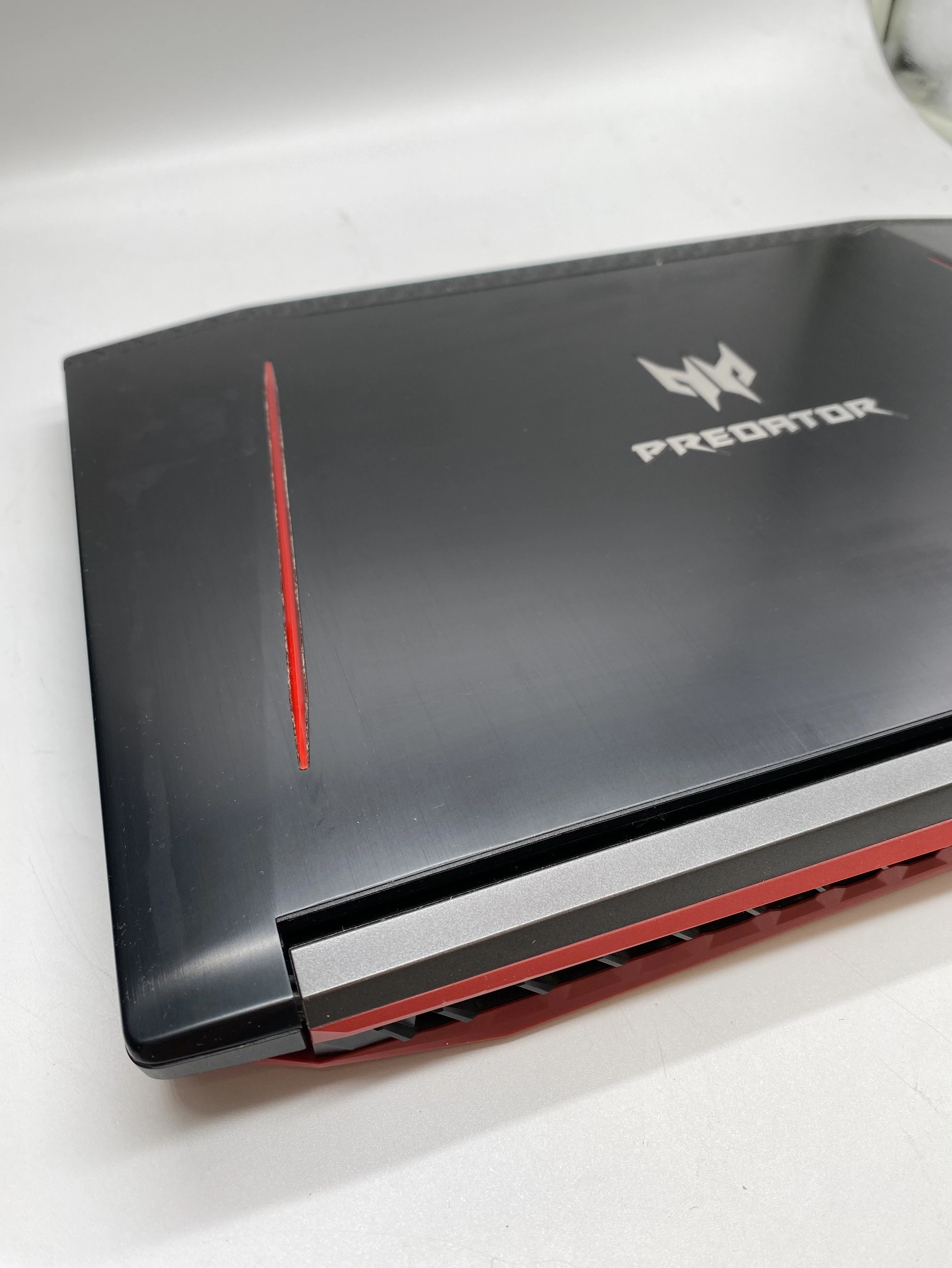 laptop-acer-predator-helios-300-i5-8300-8-ram-1tb-nvidia-gtx-1060-liczba-rdzeni-procesora-4